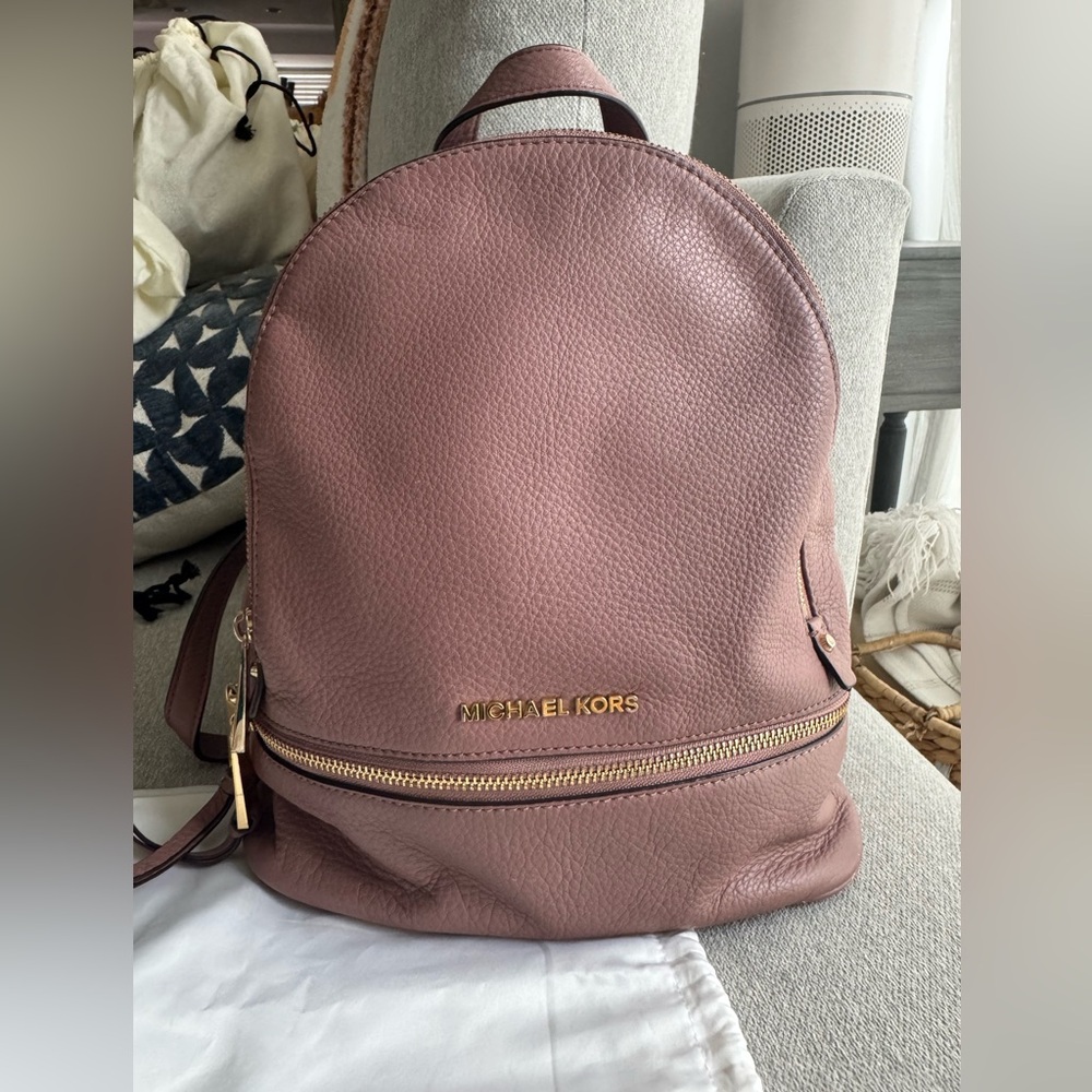 Michael Kors Rhea Medium Leather Backpack Bag in Mauve Dusty Rose - Picture 3 of 12